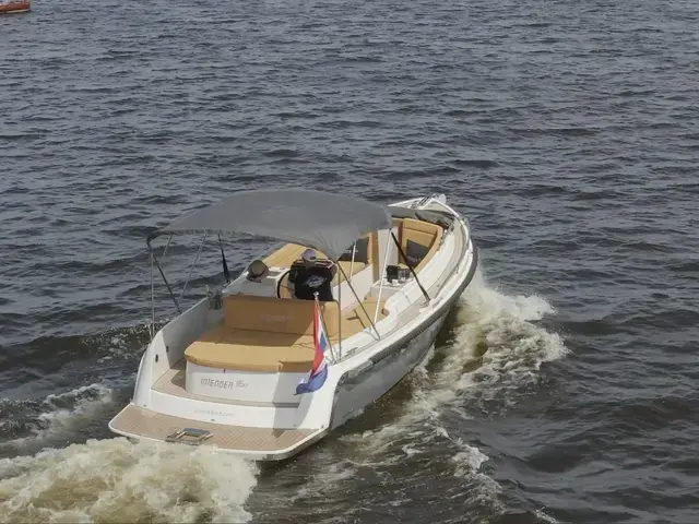 Interboat Intender 850