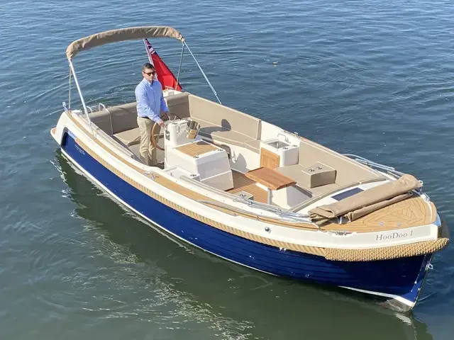 Interboat 820