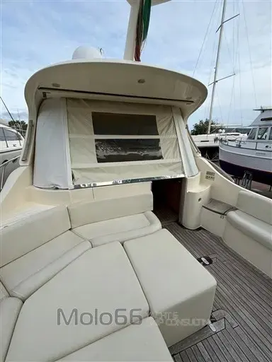 2007 Mochi dolphin 44