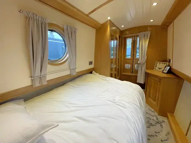 Water Space Living 60ft Cruiser Stern