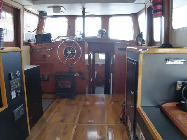 Colvic Trawler Yacht 38