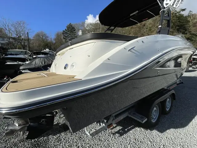 Sea Ray 230 SPXE