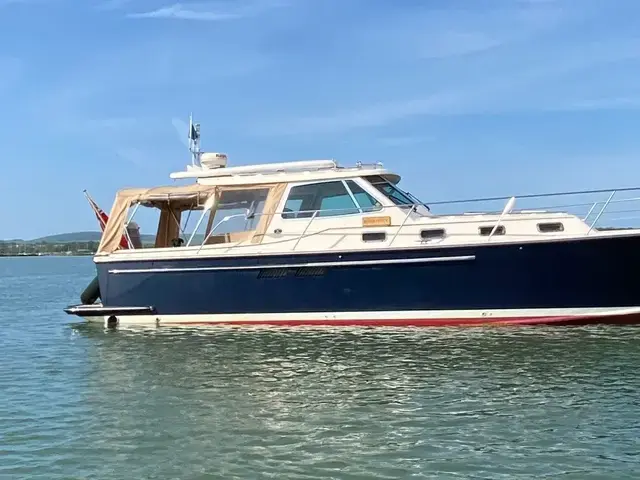 Island Packet Craft Express 360 Cruiser