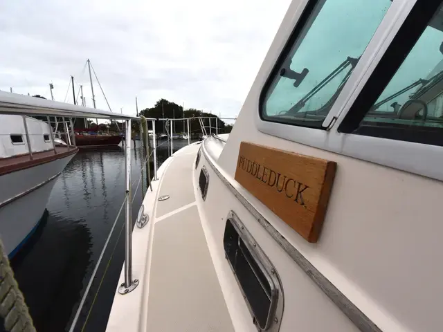 Island Packet Craft Express 360 Cruiser