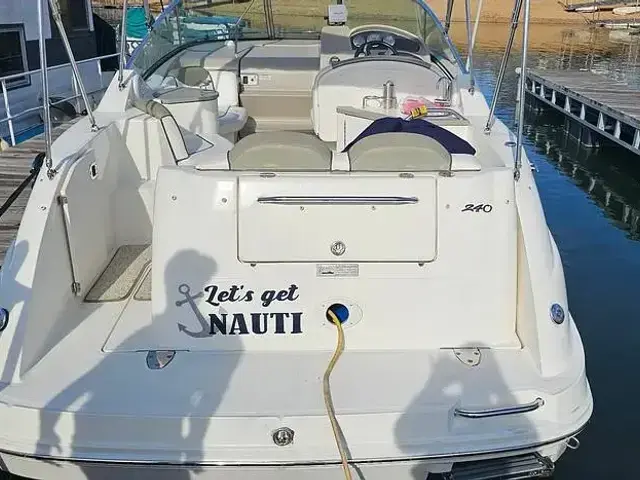 Sea Ray 240DA