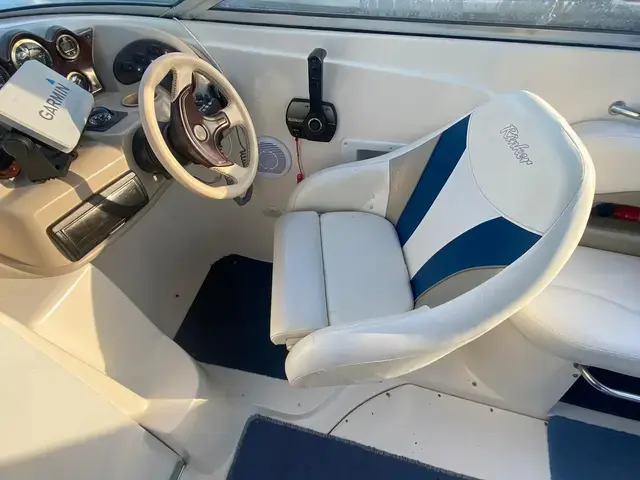 Rinker Captiva 232