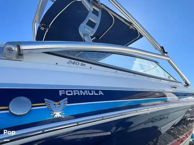 Formula 240 Bowrider