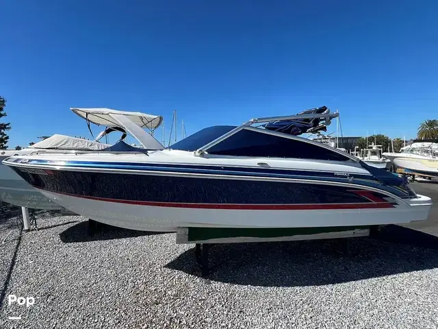 Formula 240 Bowrider