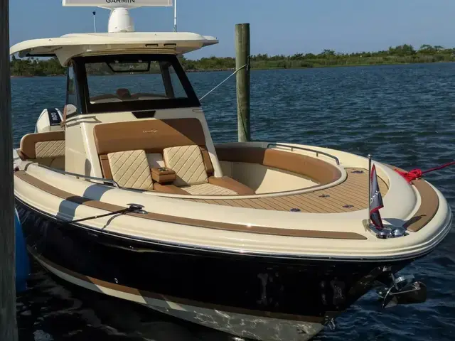 Chris Craft Catalina 30