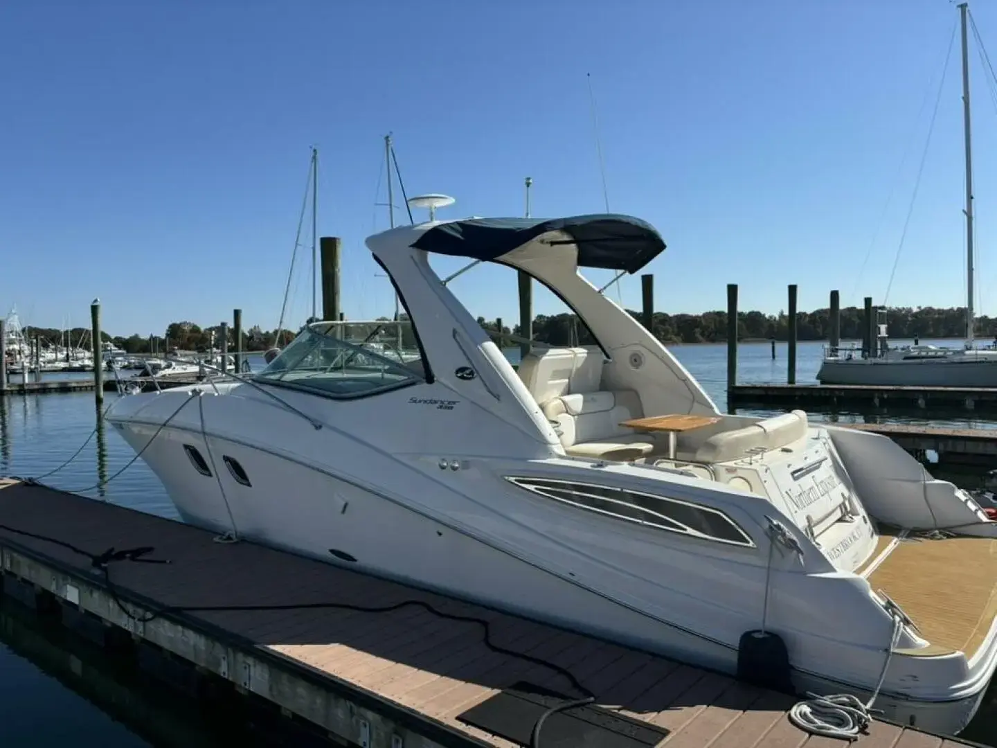 2012 Sea Ray sundancer 330