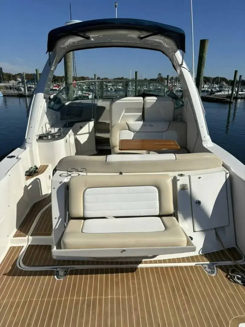 2012 Sea Ray sundancer 330