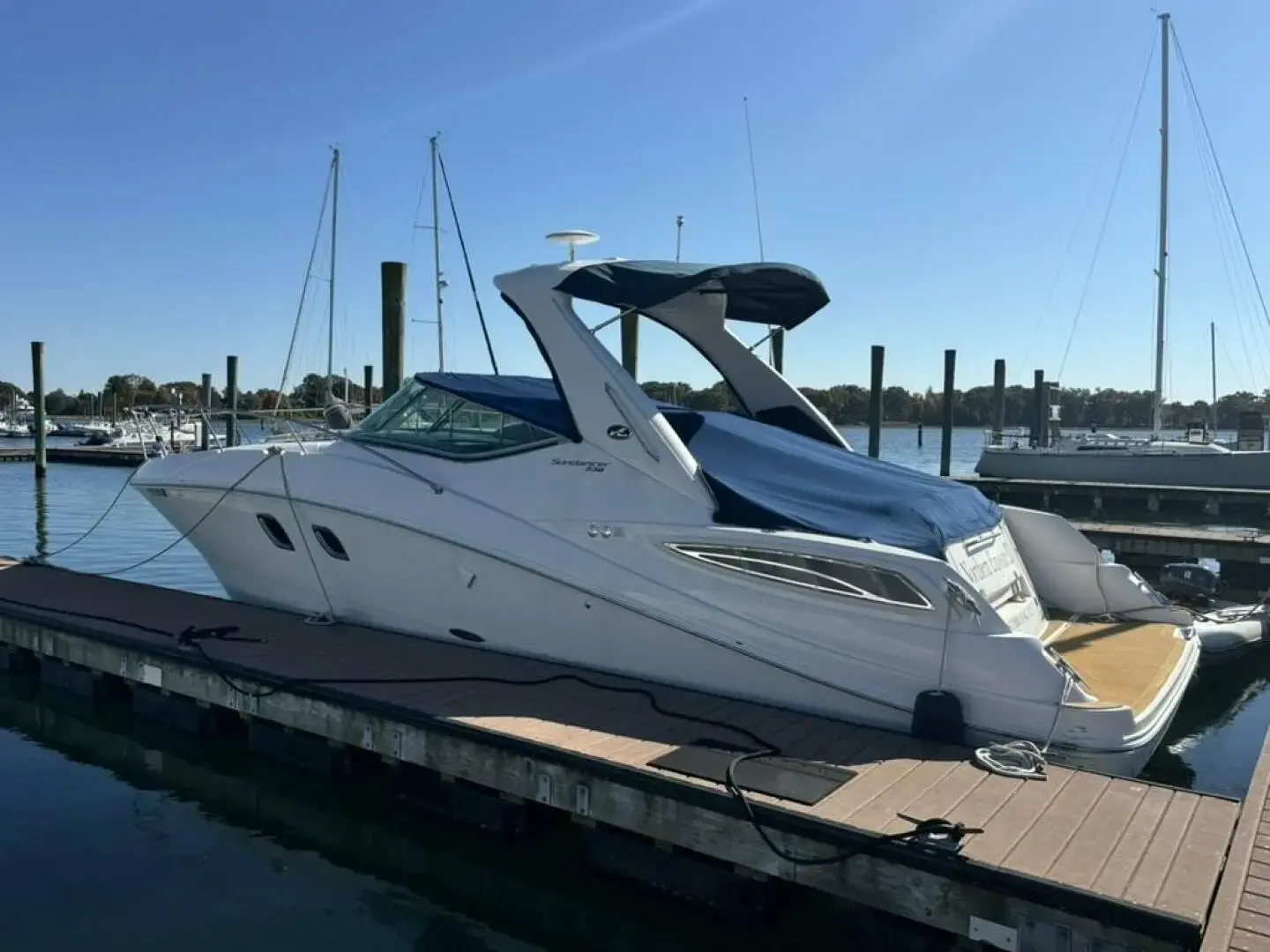 2012 Sea Ray sundancer 330