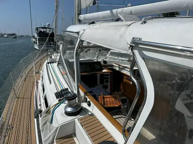 Beneteau Oceanis 57