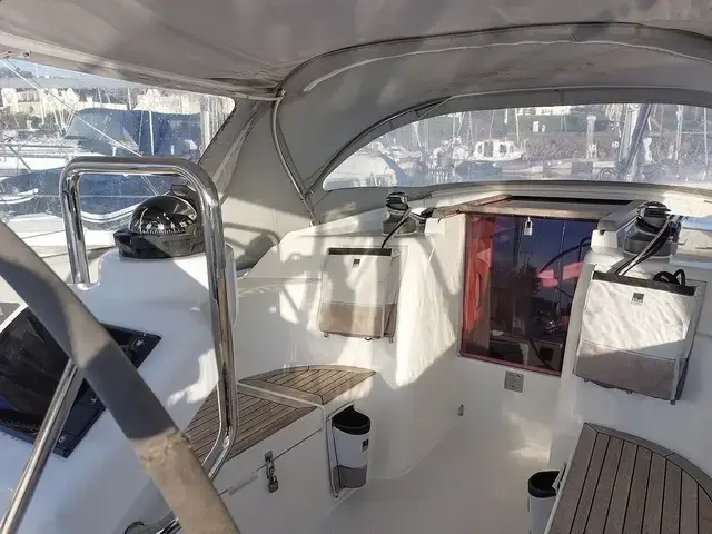 Hanse 320