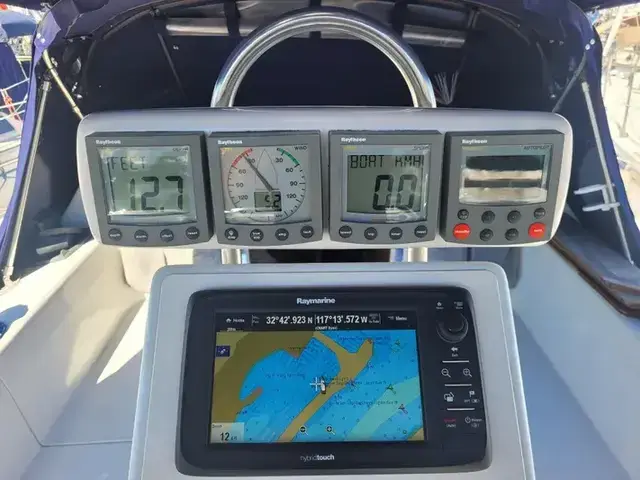 Catalina 320