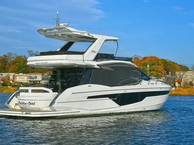 Galeon 500 Fly