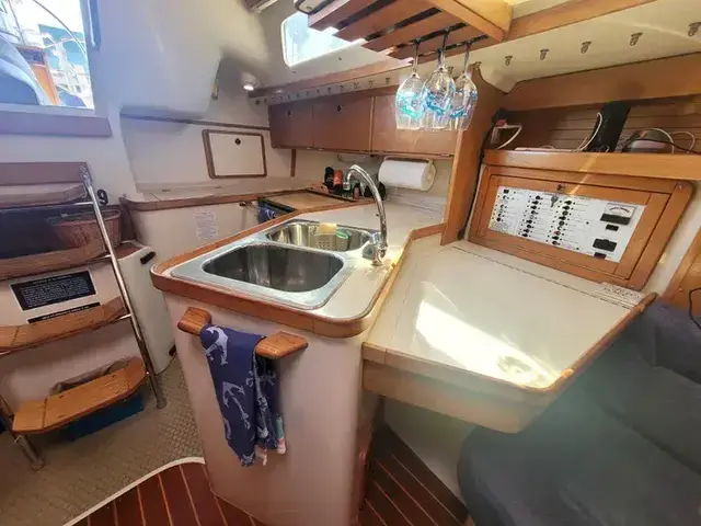 Catalina 320