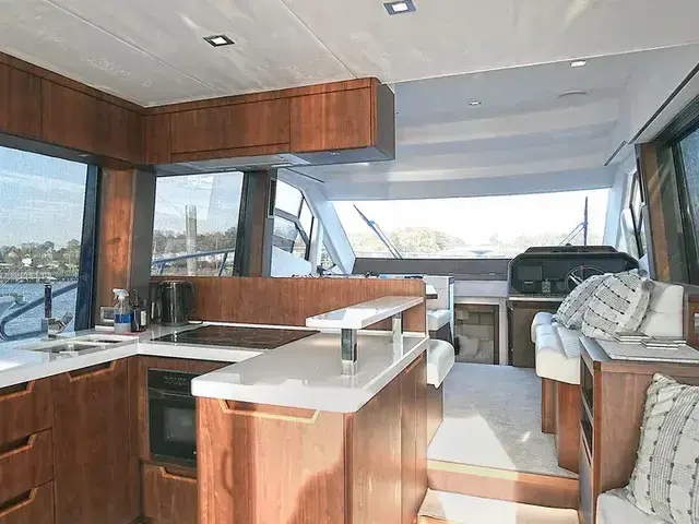 Galeon 500 Fly