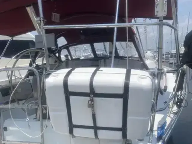 Beneteau Oceanis Clipper 393