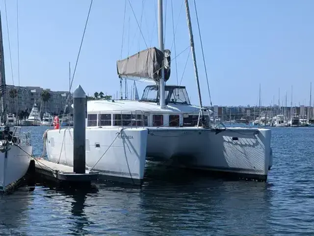 Lagoon 400