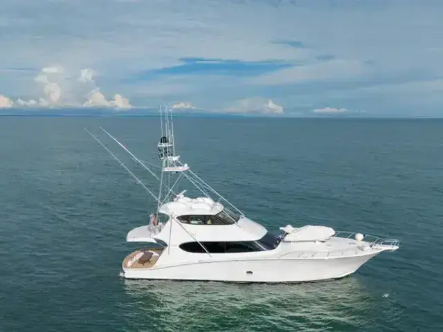 Hatteras 77