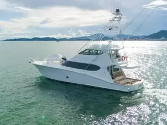 Hatteras 77