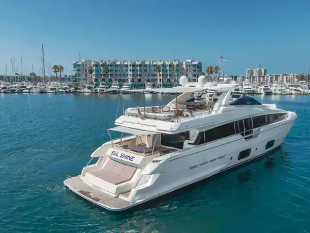 Ferretti Yachts 96