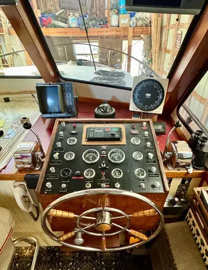 1974 Delta pilothouse