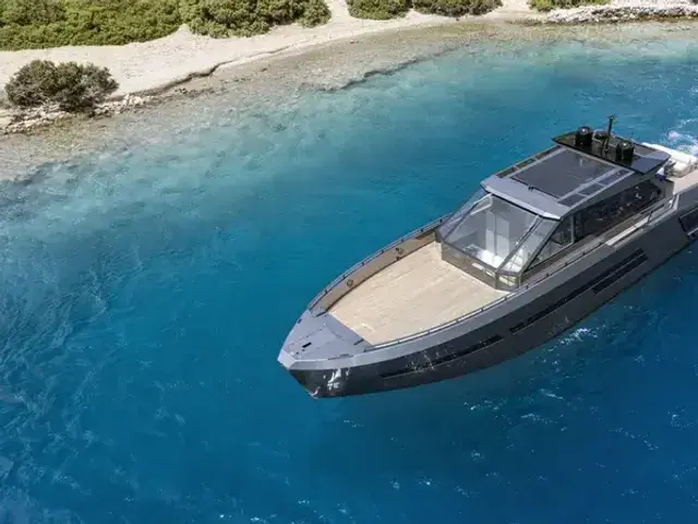 Mazu Yachts 82