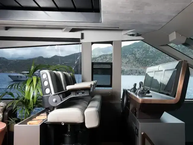 Mazu Yachts 82