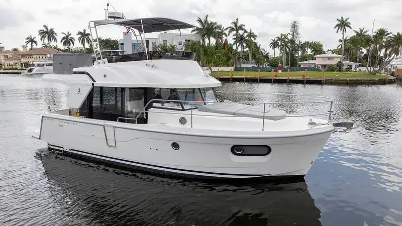 2023 Beneteau swift trawler 35