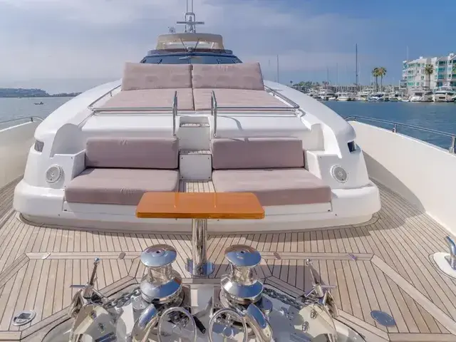 Ferretti Yachts 96