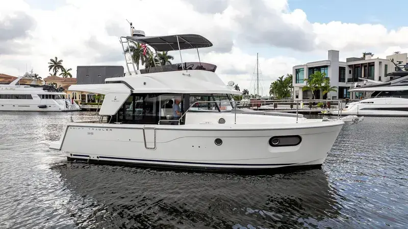 2023 Beneteau swift trawler 35