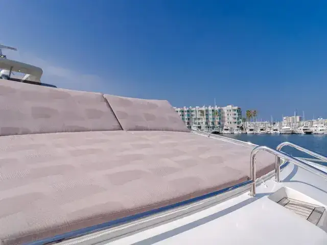 Ferretti Yachts 96