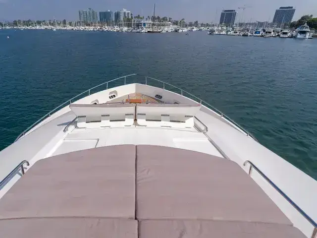 Ferretti Yachts 96