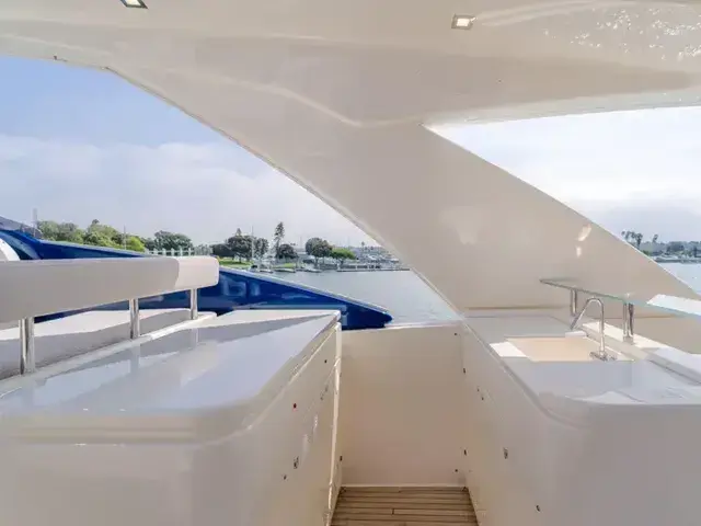 Ferretti Yachts 96