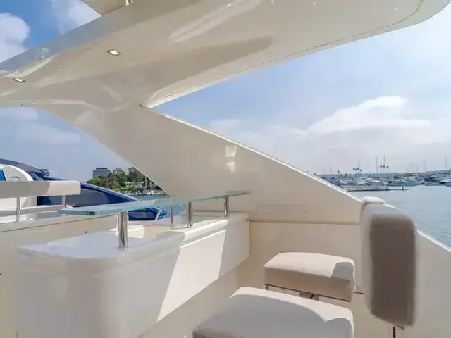 Ferretti Yachts 96