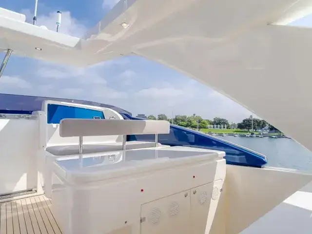 Ferretti Yachts 96