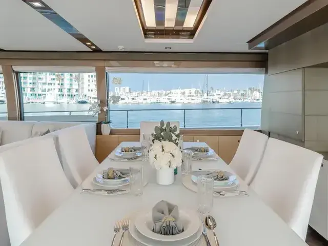 Ferretti Yachts 96