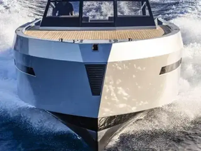 Mazu Yachts 52