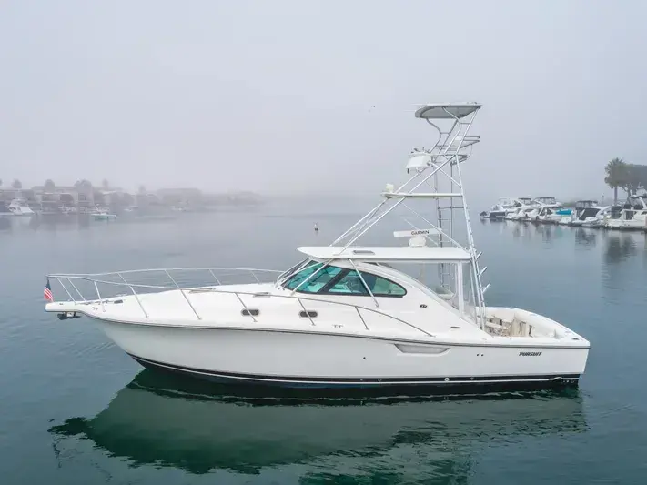 2004 Pursuit 3800 express