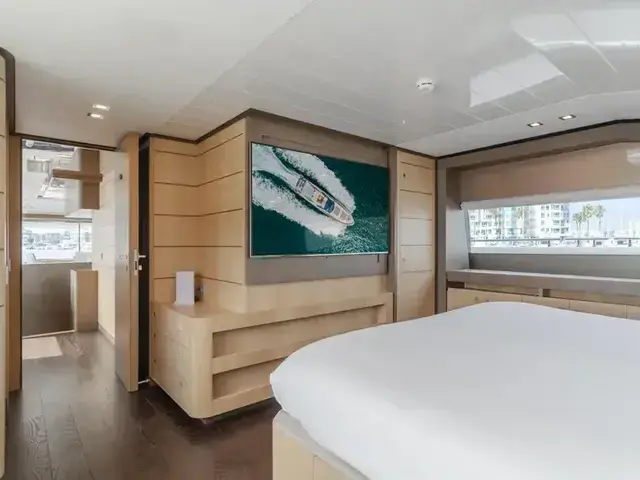 Ferretti Yachts 96