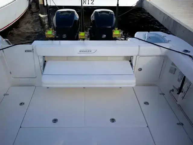 Boston Whaler 315 Conquest