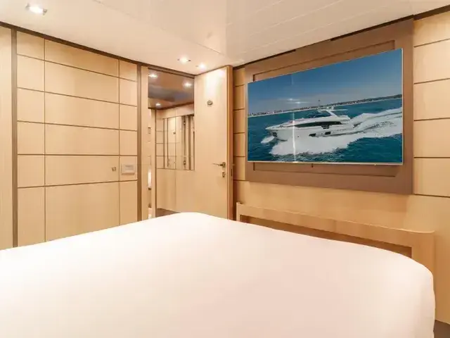 Ferretti Yachts 96