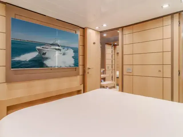 Ferretti Yachts 96