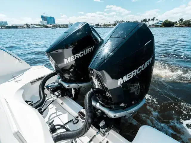 Boston Whaler 285 Conquest