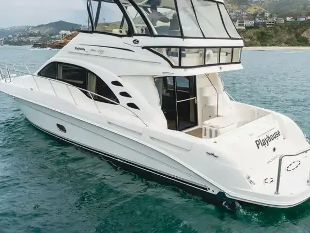 Sea Ray 550 Sedan Bridge