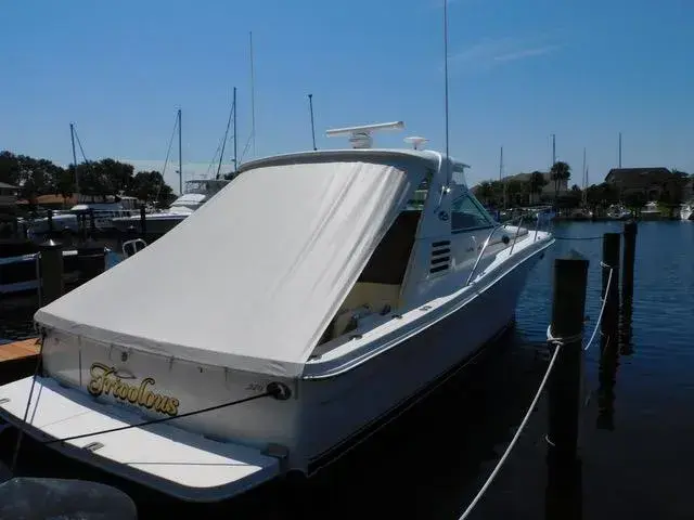 1999 Sea Ray 370 express cruiser