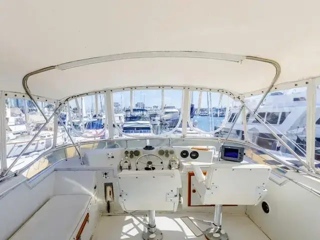 Uniflite 42 Aft Cabin