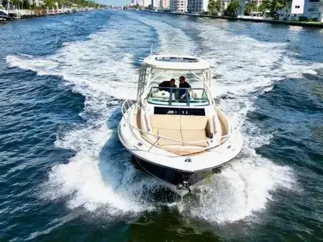 Chris Craft 38